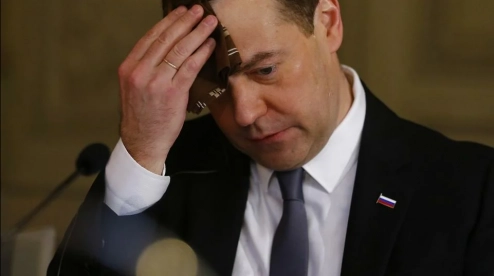 Медведев отписался от аккаунта правительства в Instagram